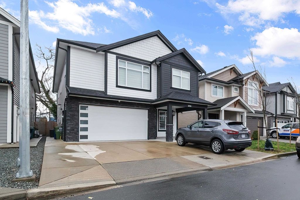 Photo of 9262 Sitka Place, Chilliwack, BC V2P 8B6 (MLS # R3100104)