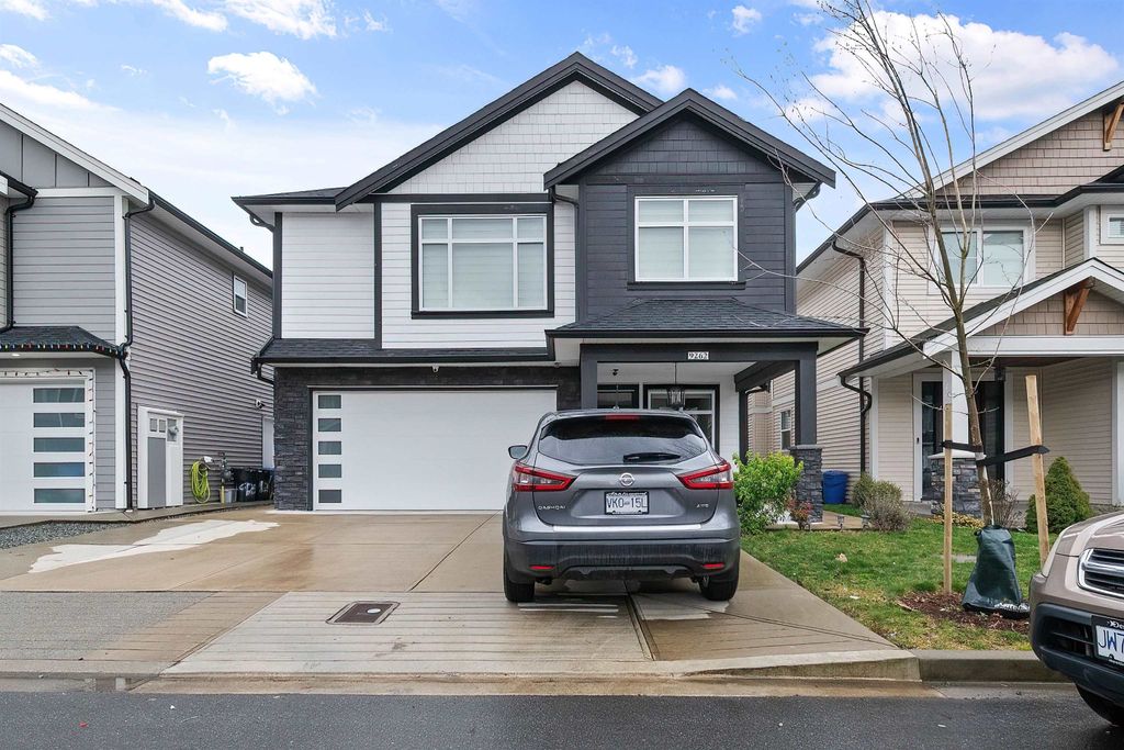 Photo of 9262 Sitka Place, Chilliwack, BC V2P 8B6 (MLS # R3100104)