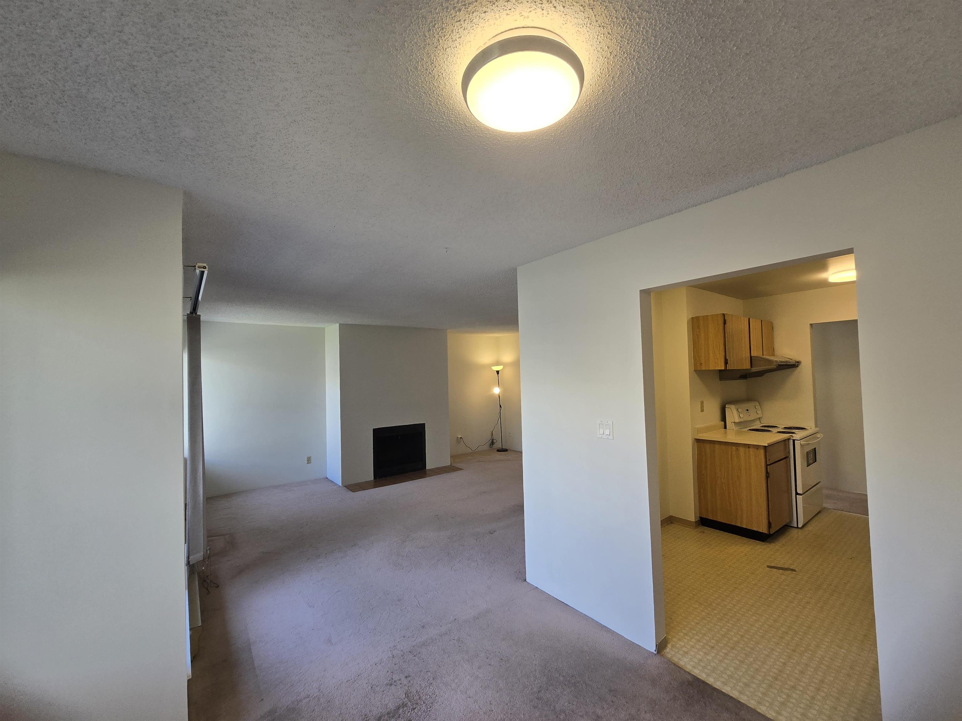 8400 Ackroyd Road 216