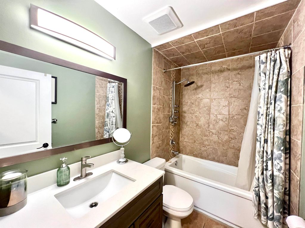 listing image 1100026717029169597