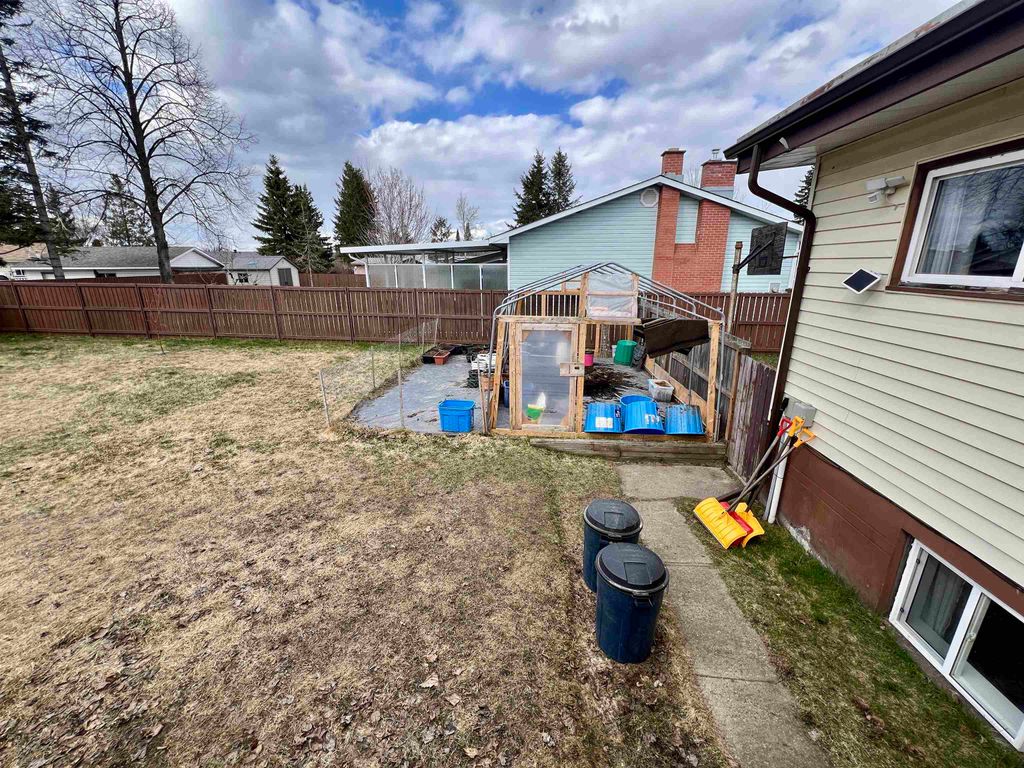 listing image 1103651650913666408