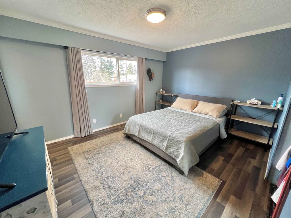 listing image 1101111325785086924