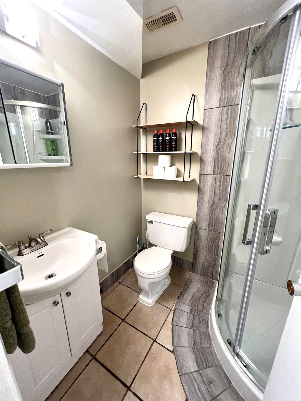 listing image 1107601677174294069