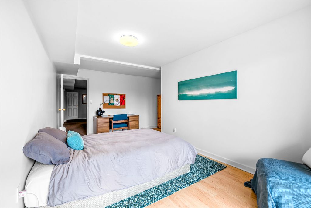 listing image 1104887117648514452