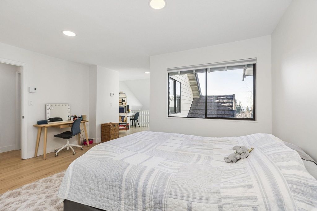 listing image 1102174732103204861