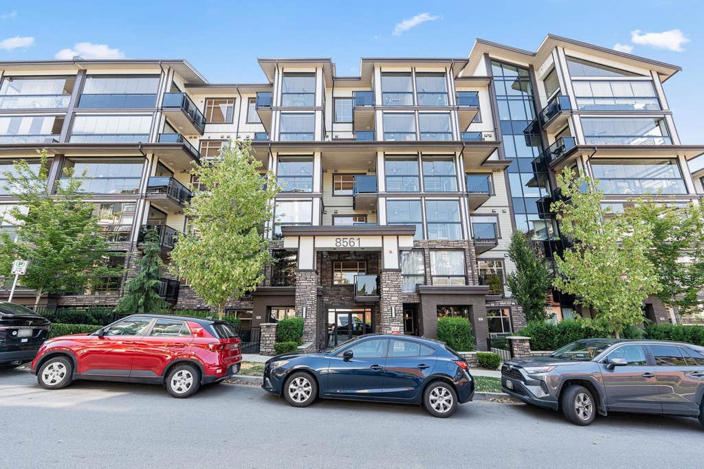 Photo of 8561 203a Street #302, Langley, BC V2Y 3R1 (MLS # R3143809)