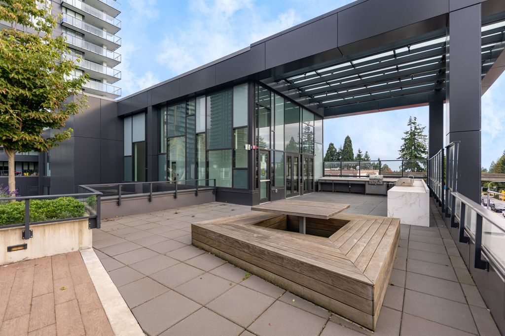 listing image 1103184227433198478