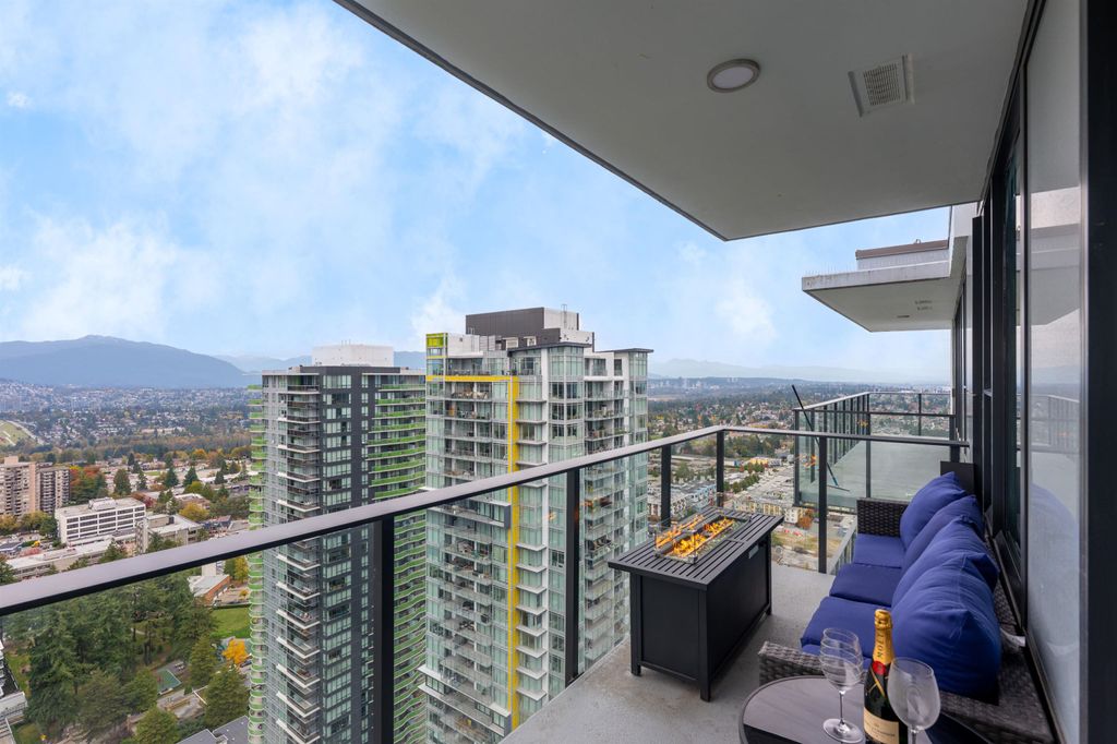 listing image 1104224604541314199