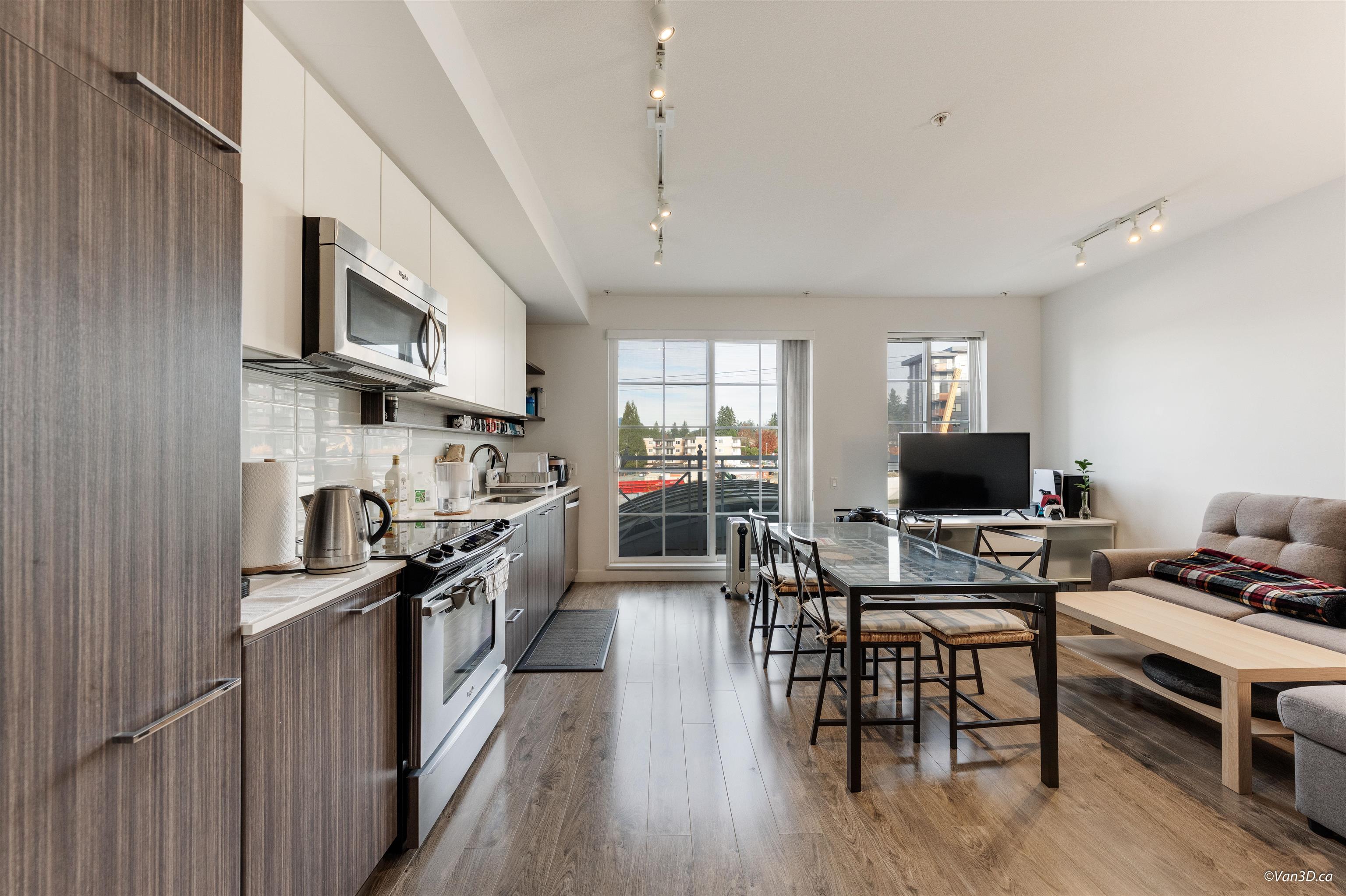 618 Como Lake Avenue 201