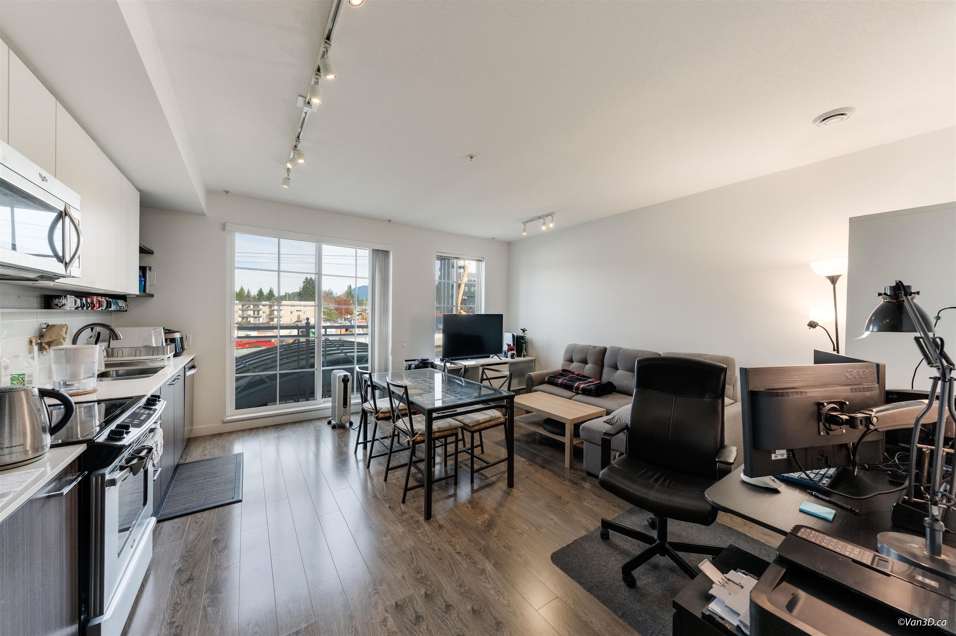 618 Como Lake Avenue 201