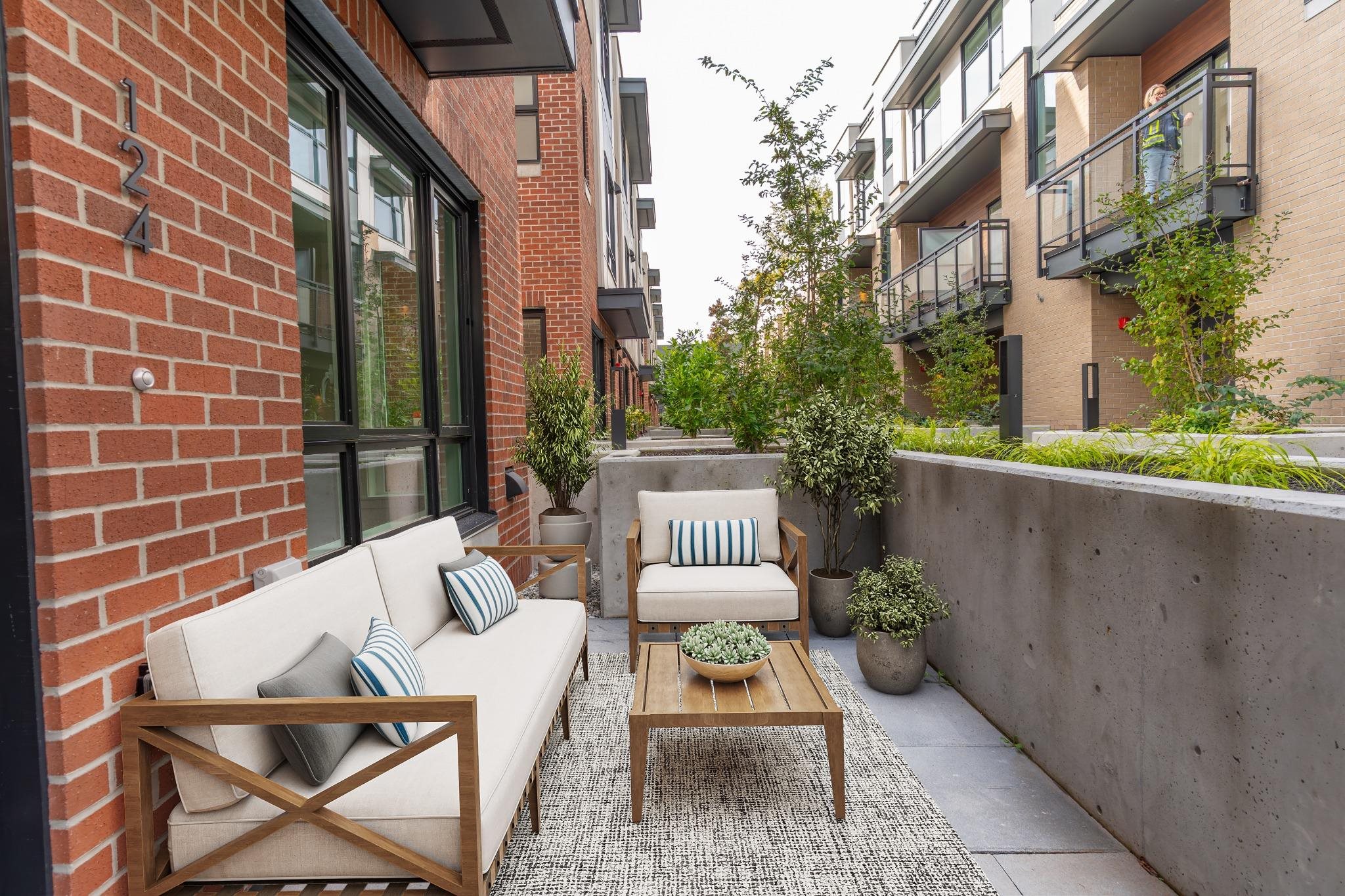 2050 Glenaire Drive 123