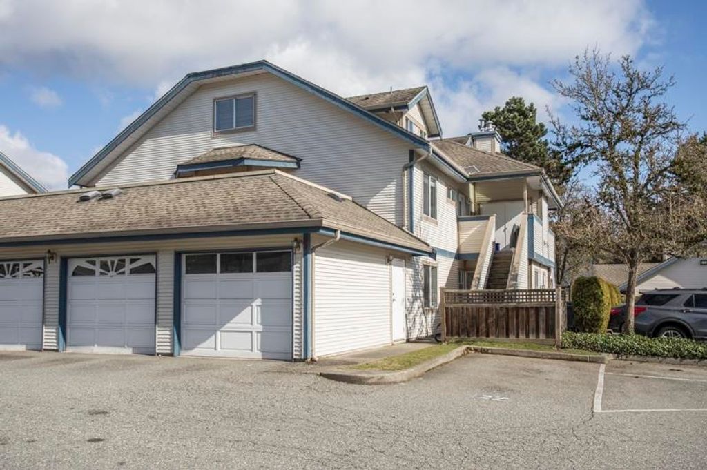 Photo of 7837 120a Street #213, Surrey, BC V3W 0W9 (MLS # R3097081)