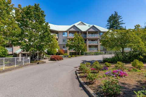 15150 29a Avenue 210 Surrey BC V4P 3B1