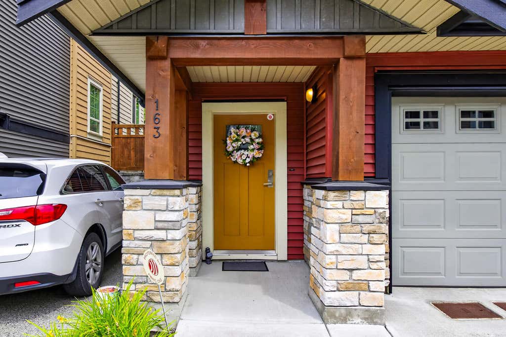 Photo of 11305 240 Street #163, Maple Ridge, BC V2W 0J1 (MLS # R3147630)