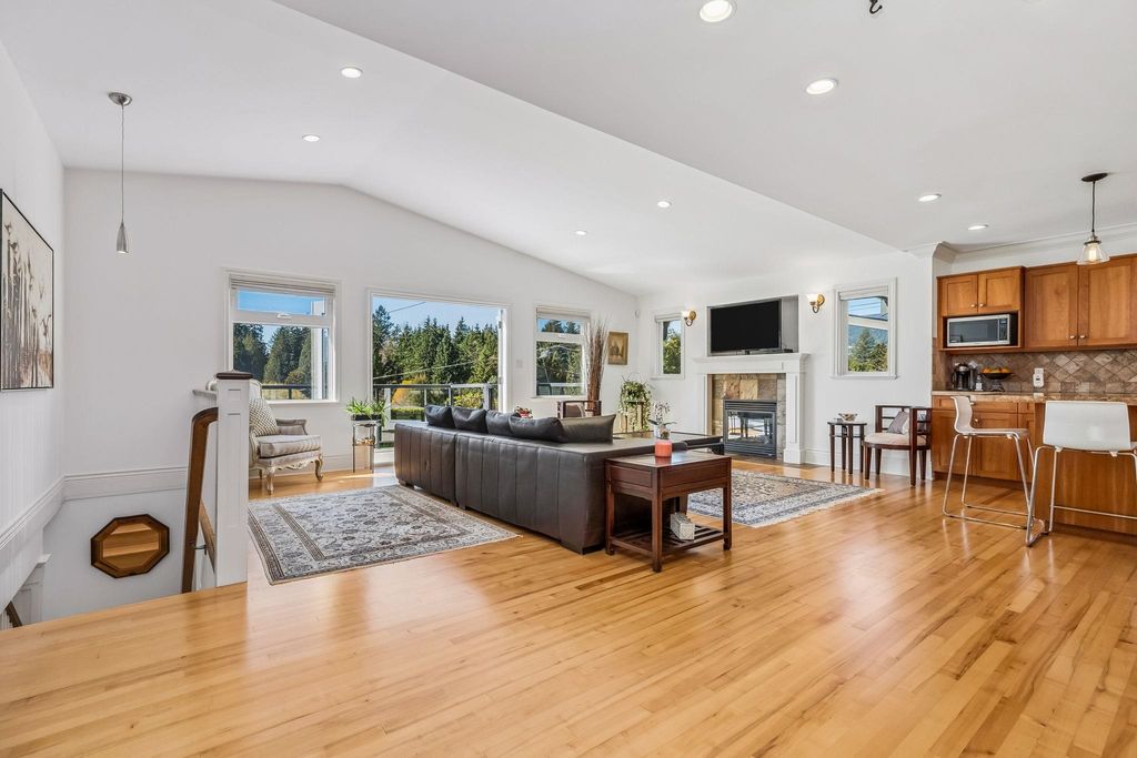 listing image 1102484222986541868