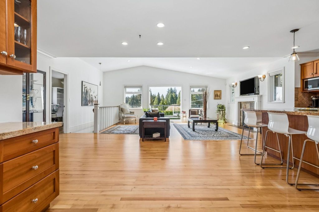 listing image 1103603056756575066