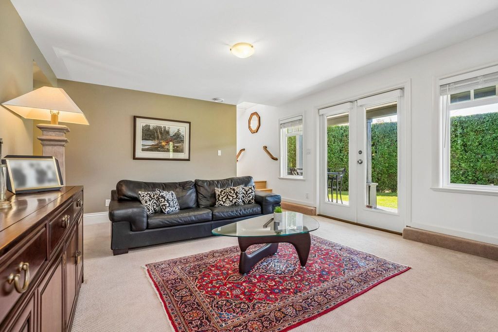 listing image 1106016392217295663