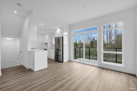 4300 Thompson Road 7 Richmond BC V6V 0C3