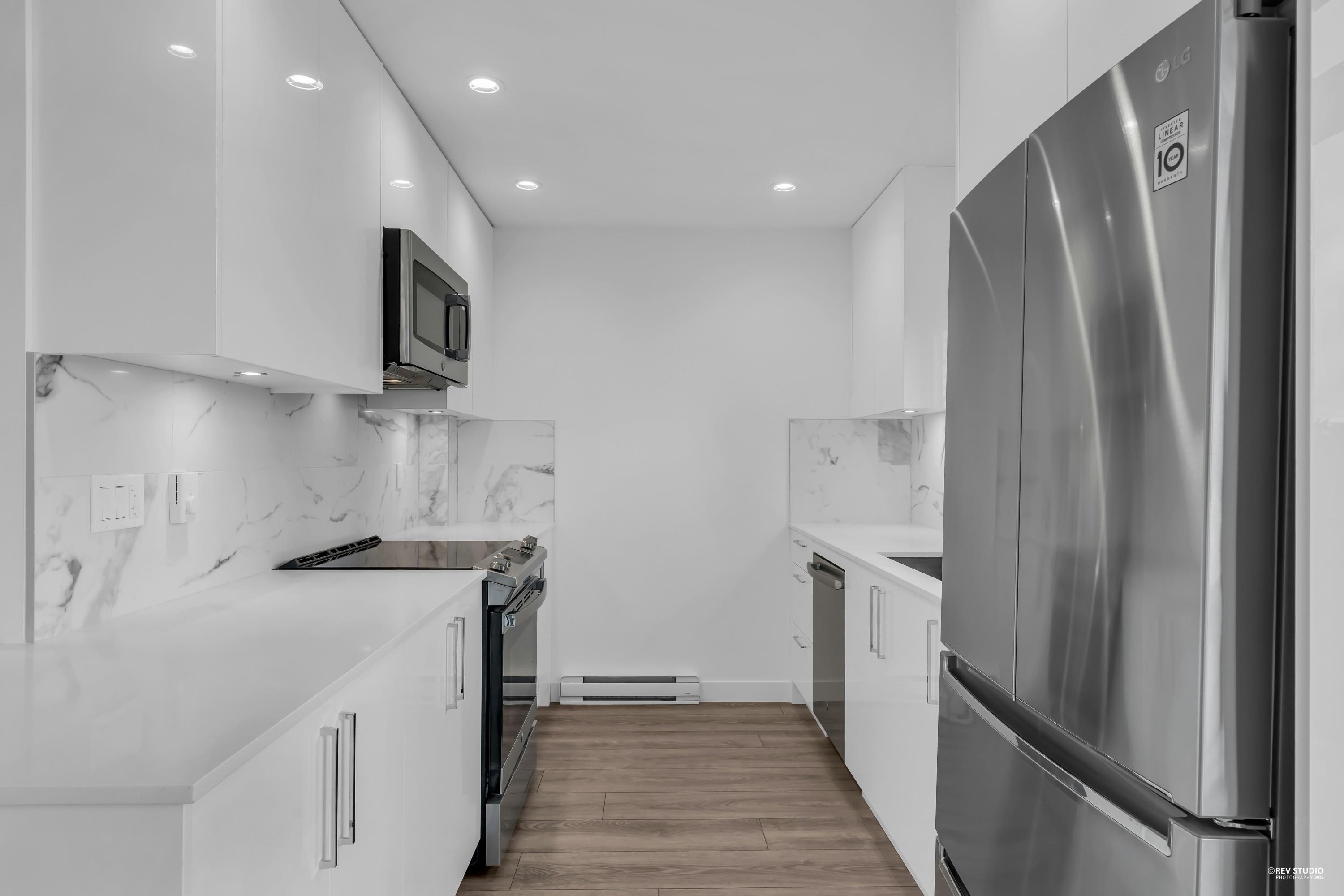 4300 Thompson Road 7