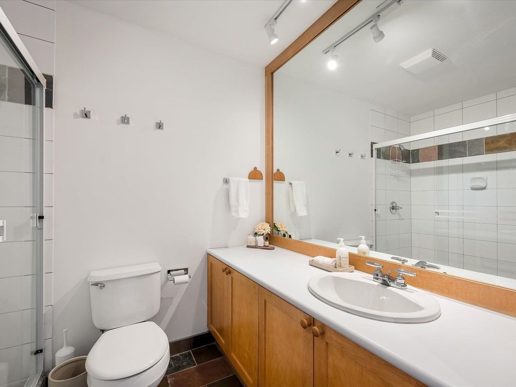 listing image 1107898452694999486