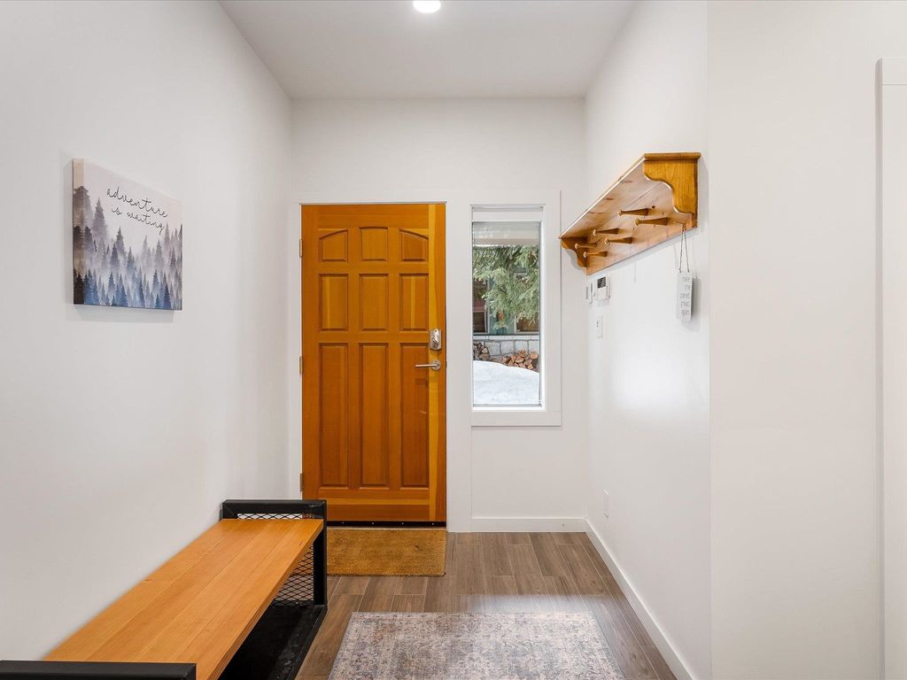 listing image 1101610018629147228