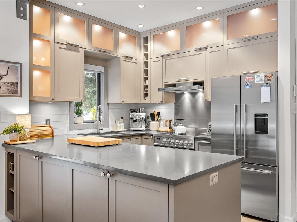 listing image 1102367531462949805