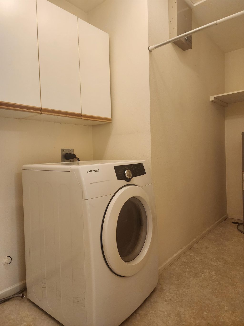 listing image 1101253719665682298