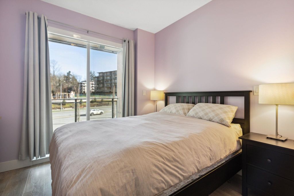 listing image 1100381399393058382