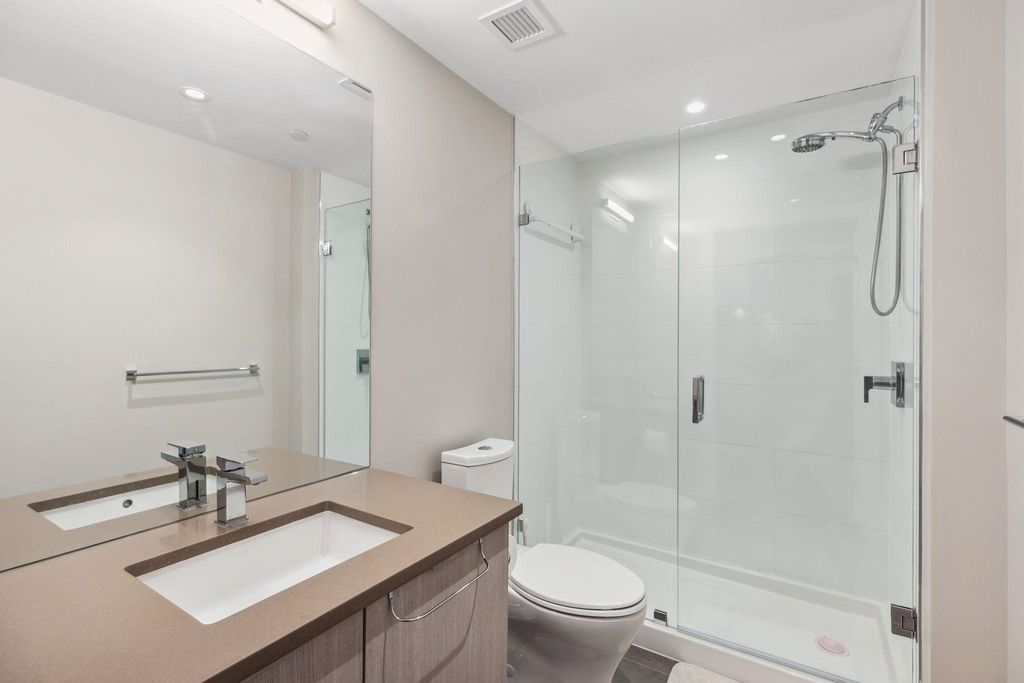 listing image 1107016563746808387