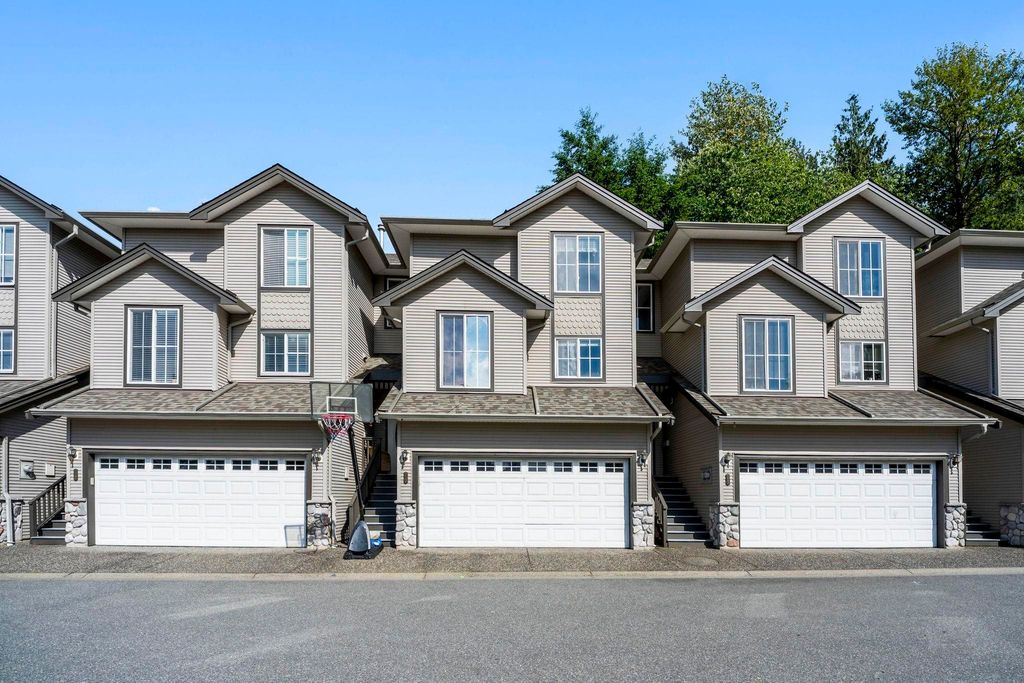 Photo of 46360 Valleyview Road #20, Chilliwack, BC V2R 5L7 (MLS # R3131596)