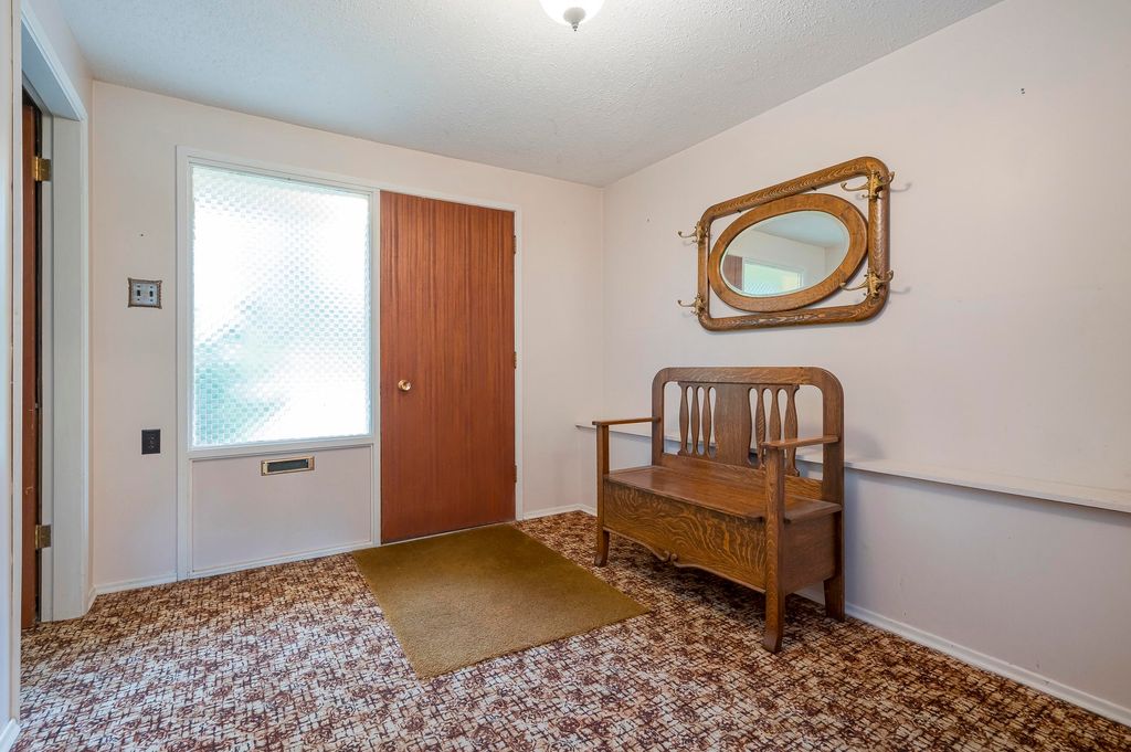 listing image 1105558069213888105