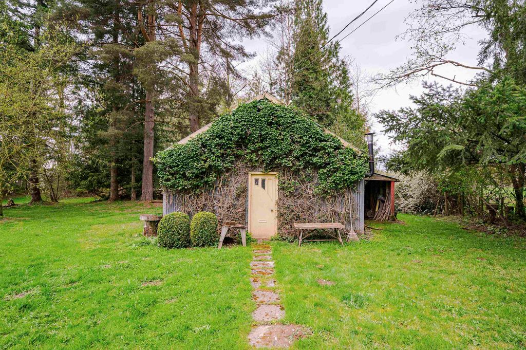 listing image 1102844899720455598