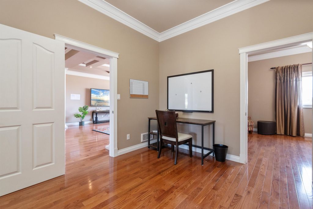 listing image 1105025983283955341