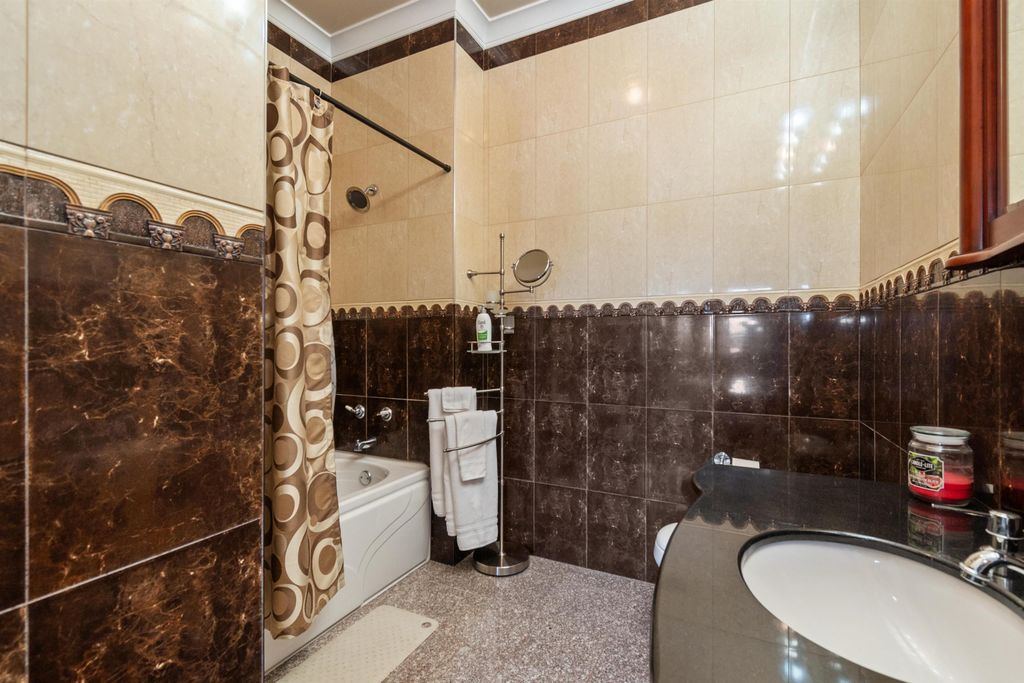 listing image 1109849738392162295