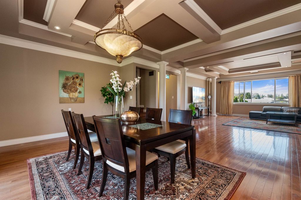 listing image 1102385965350893961