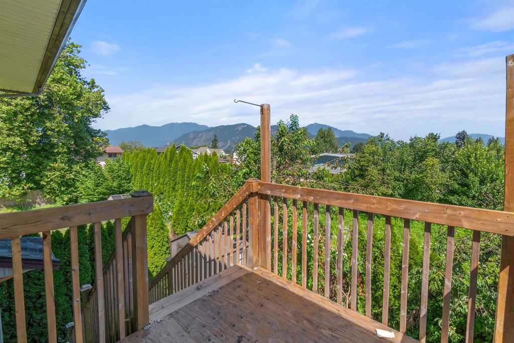 listing image 1107463768621552400