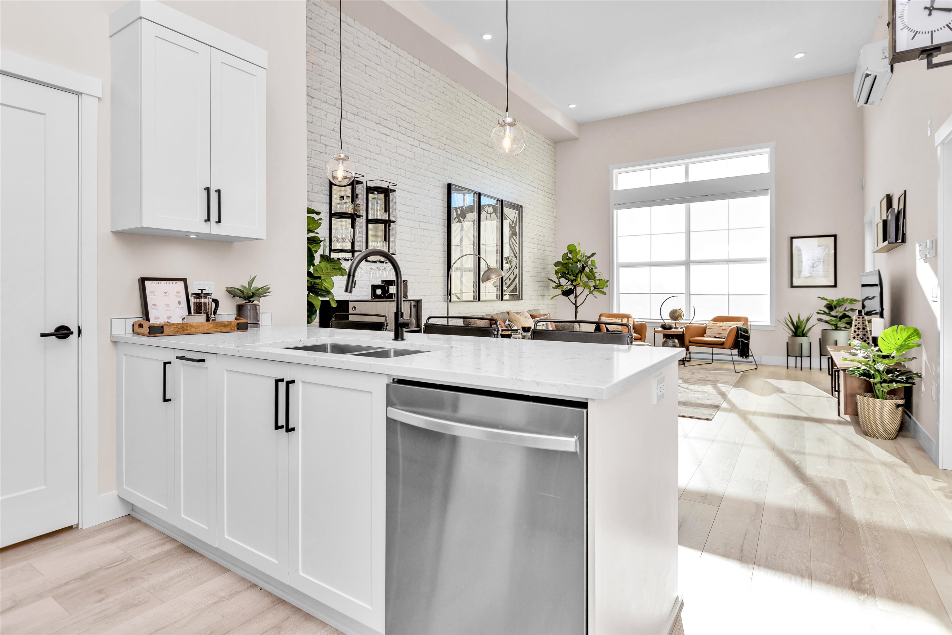 22638 119 Avenue 611