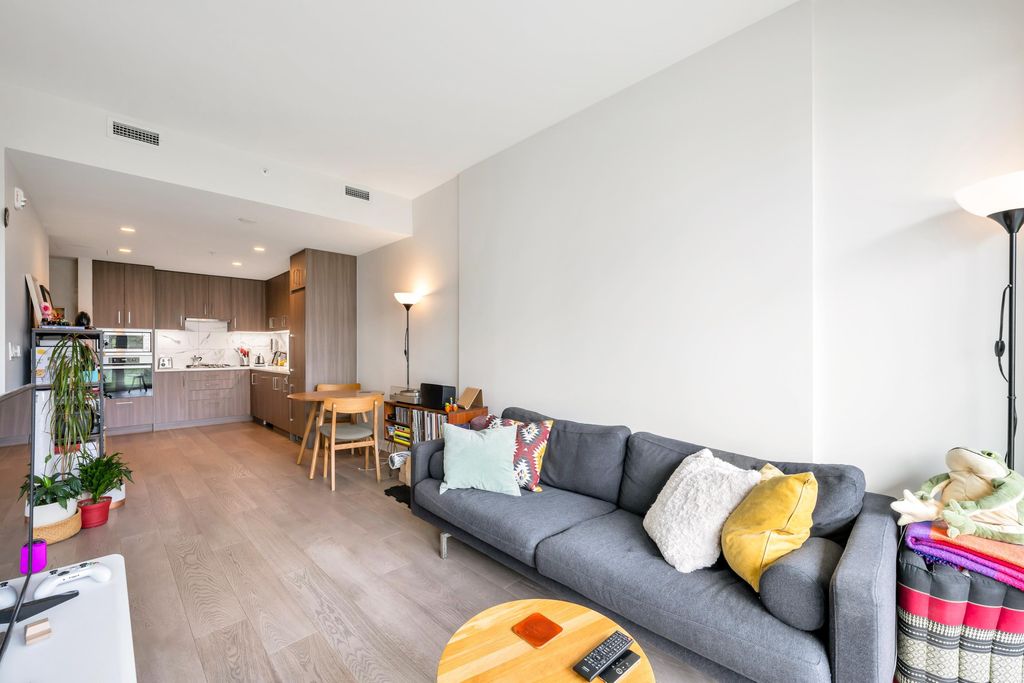 listing image 1109161209457728306