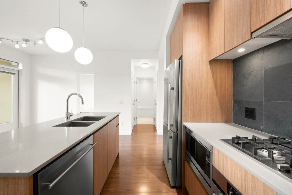 listing image 1100914641912106569