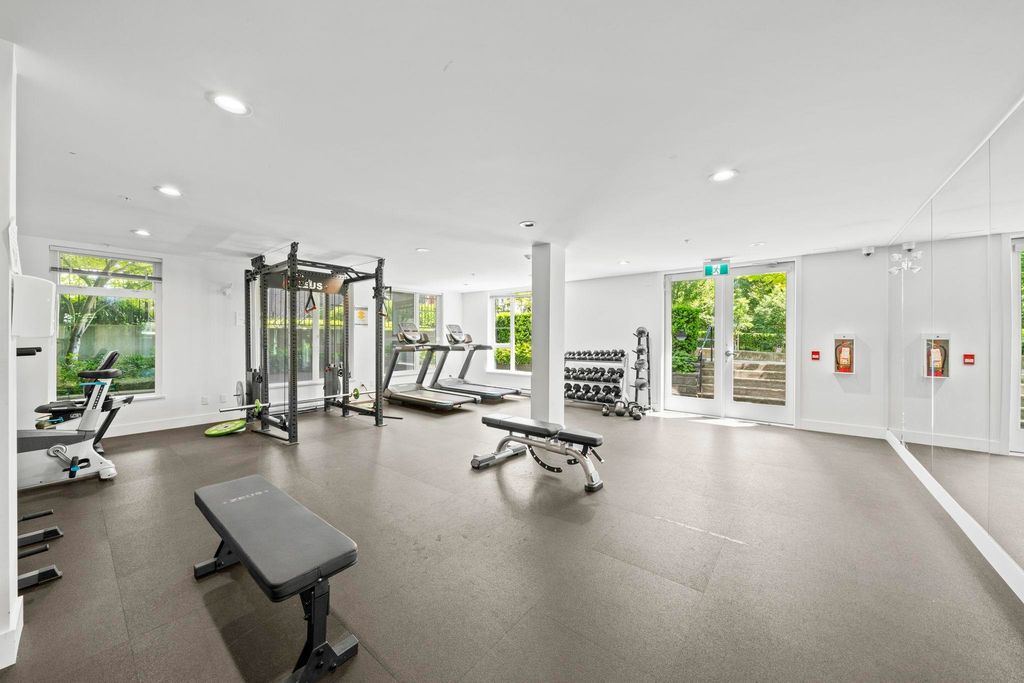 listing image 1102051464425547418