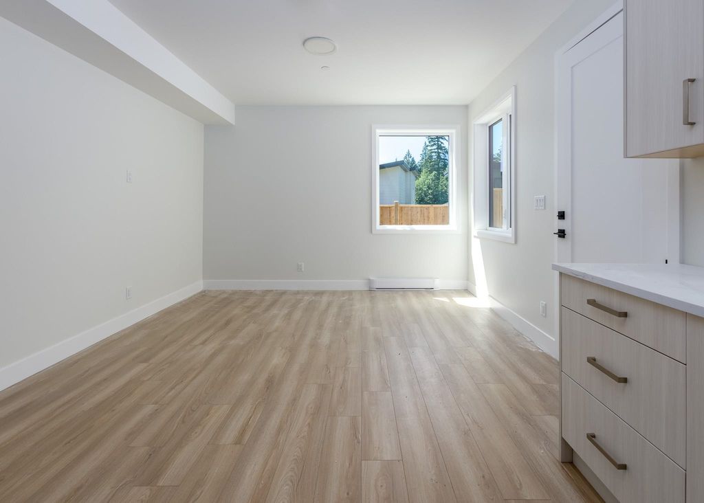 listing image 1104163077356647288