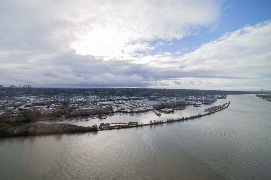 listing image 1107948884328179802