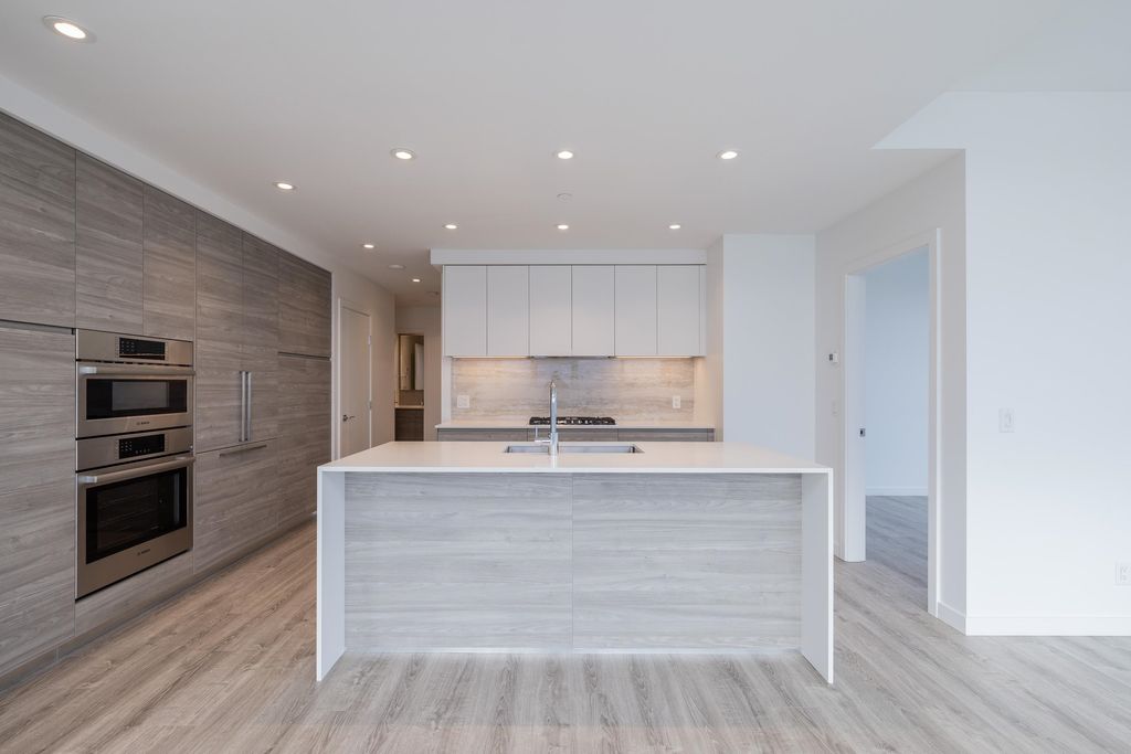 listing image 1101701275972748665