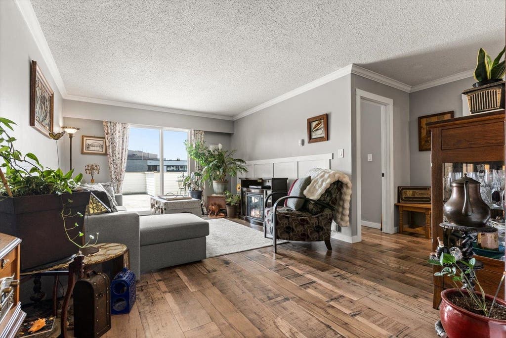 Photo of 9175 Mary Street #106, Chilliwack, BC V2P 4H7 (MLS # R3154192)