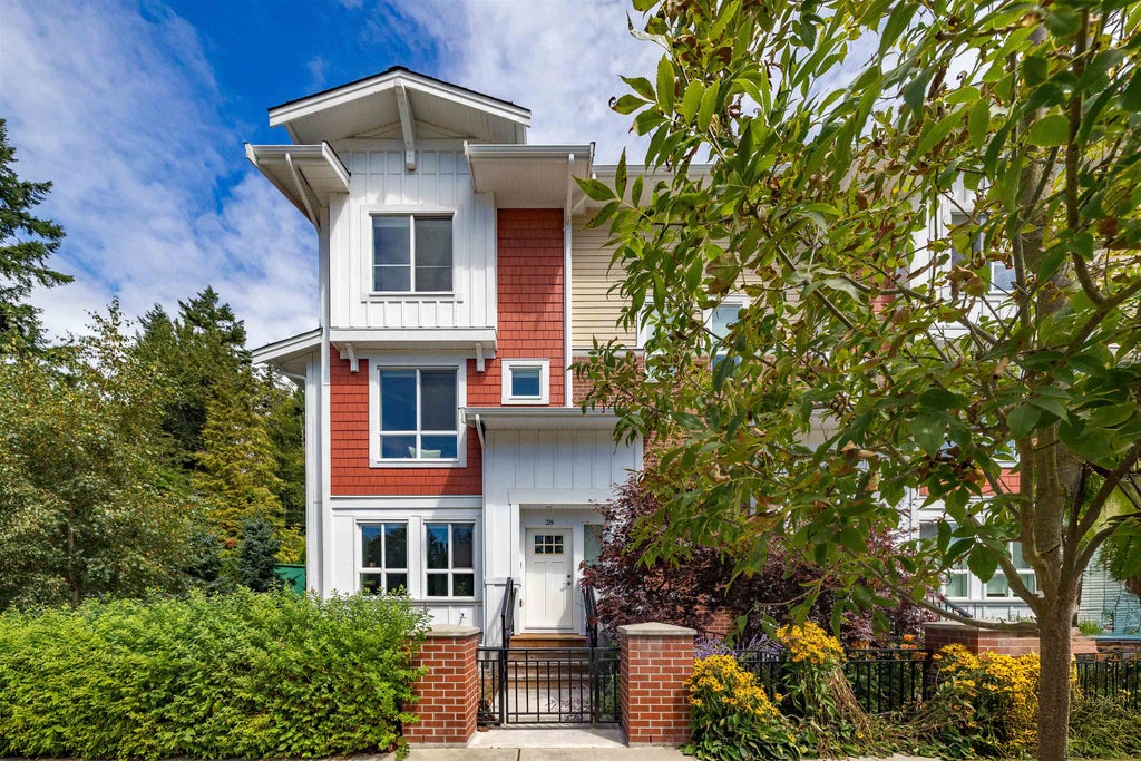 Photo of 16561 17a Avenue #28, Surrey, BC V3Z 1J3 (MLS # R3171200)