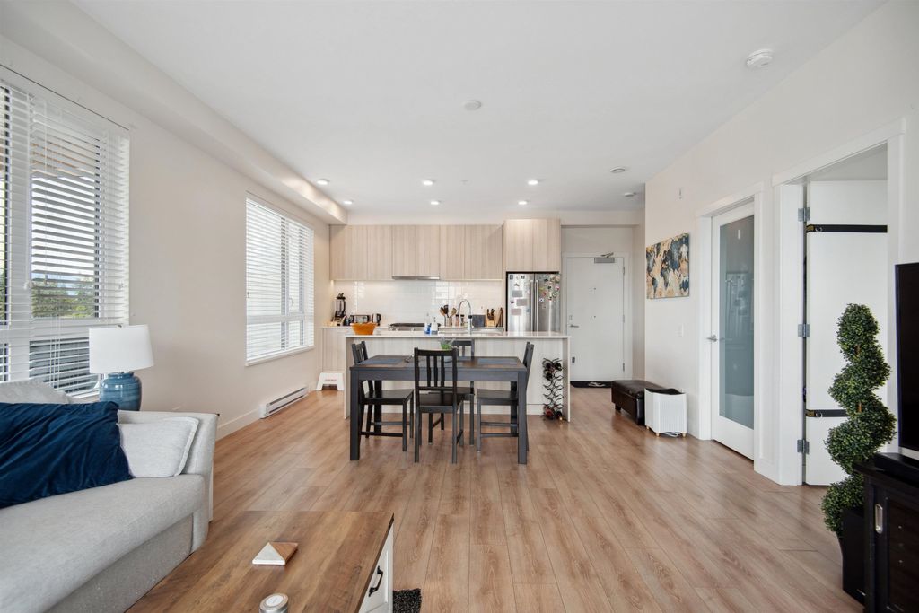 listing image 1104389710508347093
