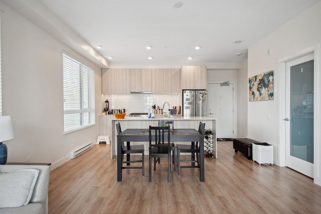 listing image 1107137922882472564
