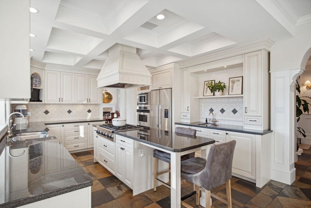 listing image 1103141791655387176