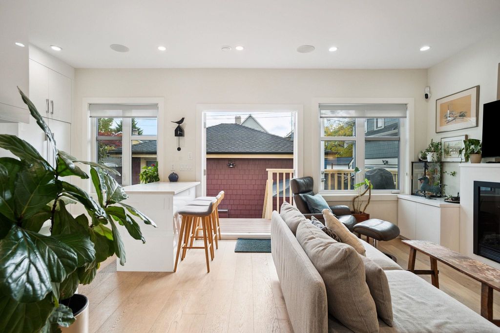 listing image 1103719404269276158