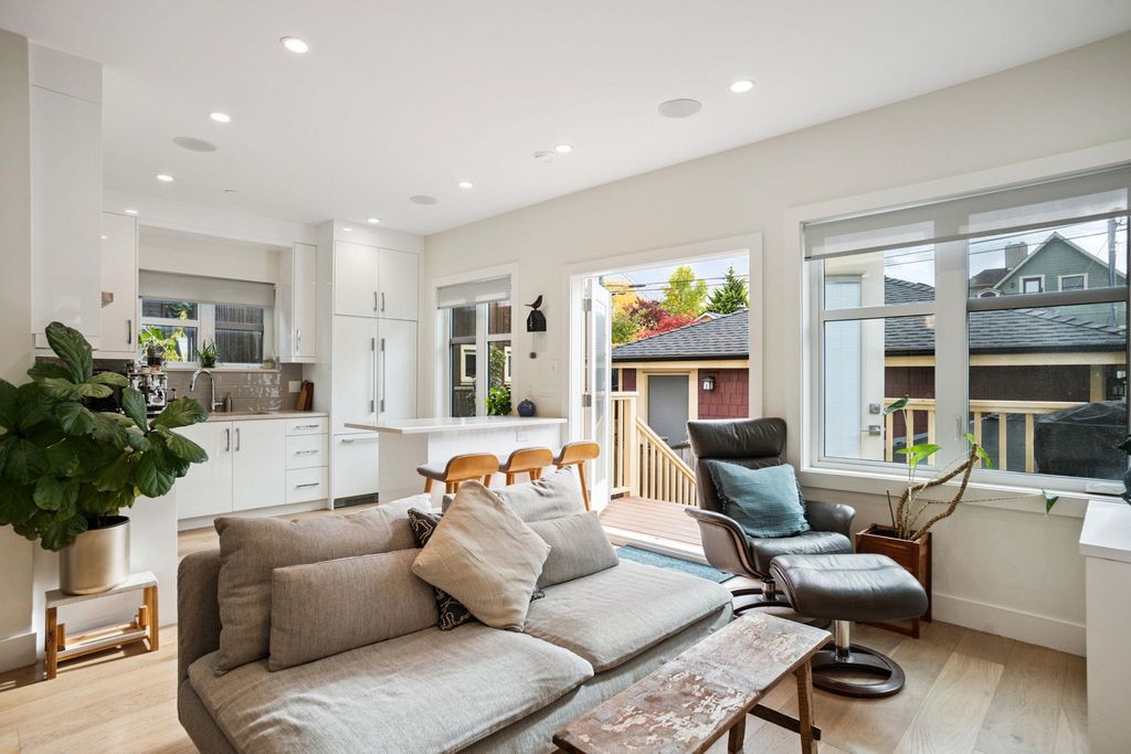 listing image 1103007402476812157